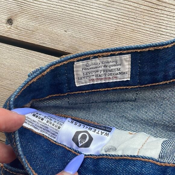 Levi’s from Aritzia cut offs  jean shorts 25 euc - Picture 5 of 7